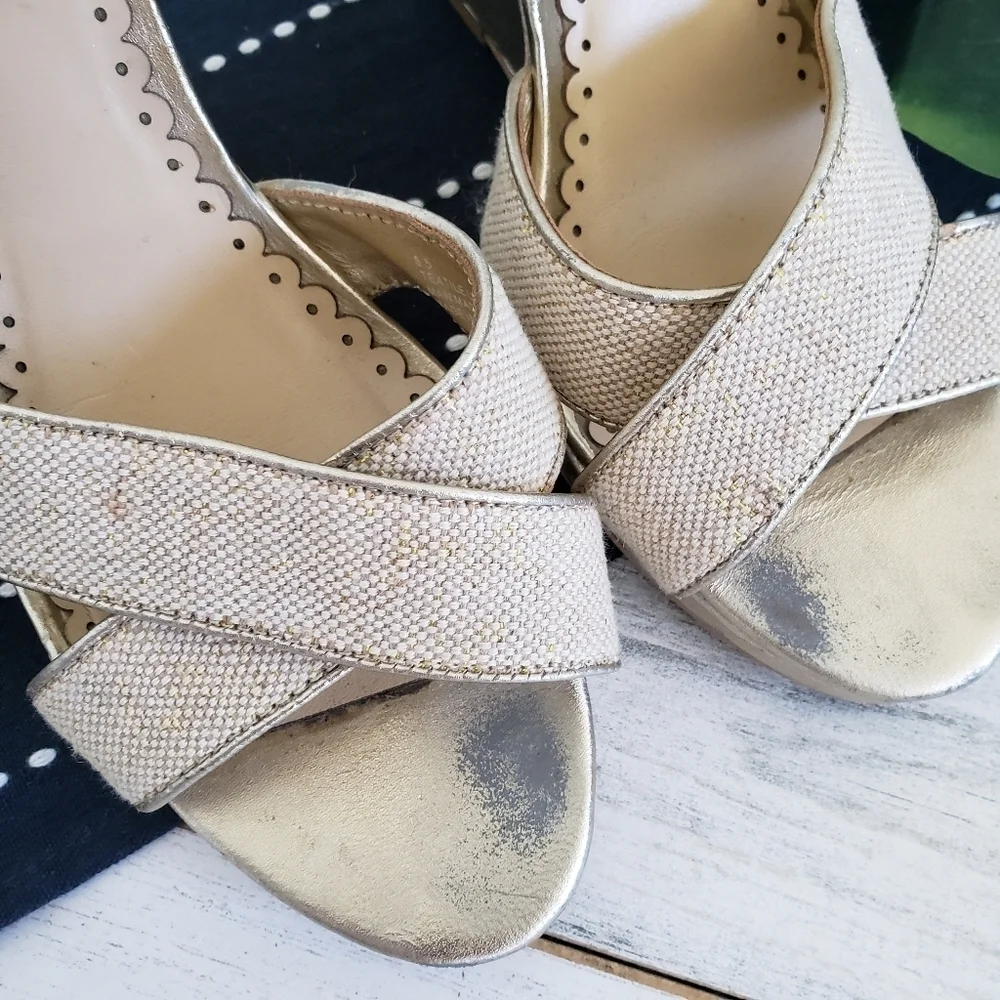 Lilly Pulitzer| Wedge Sandal Gold Textured Size 8.5